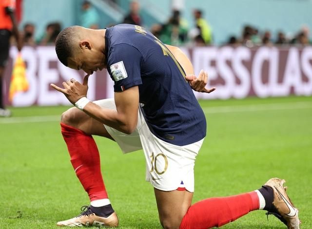 重要助攻引发热议！，姆巴佩在皇家马德里比赛中出色发挥观众掌声雷动的简单介绍-AYX爱游戏中国