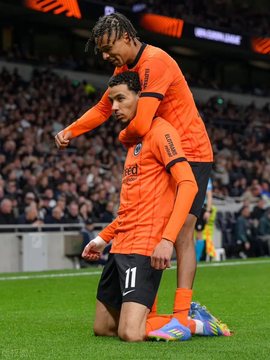 关于赛地聚焦：欧冠今晨热度飙升，圣安东尼奥马刺再遭质疑，引发热议，训练强度明显提升的信息-爱游戏体育app下载