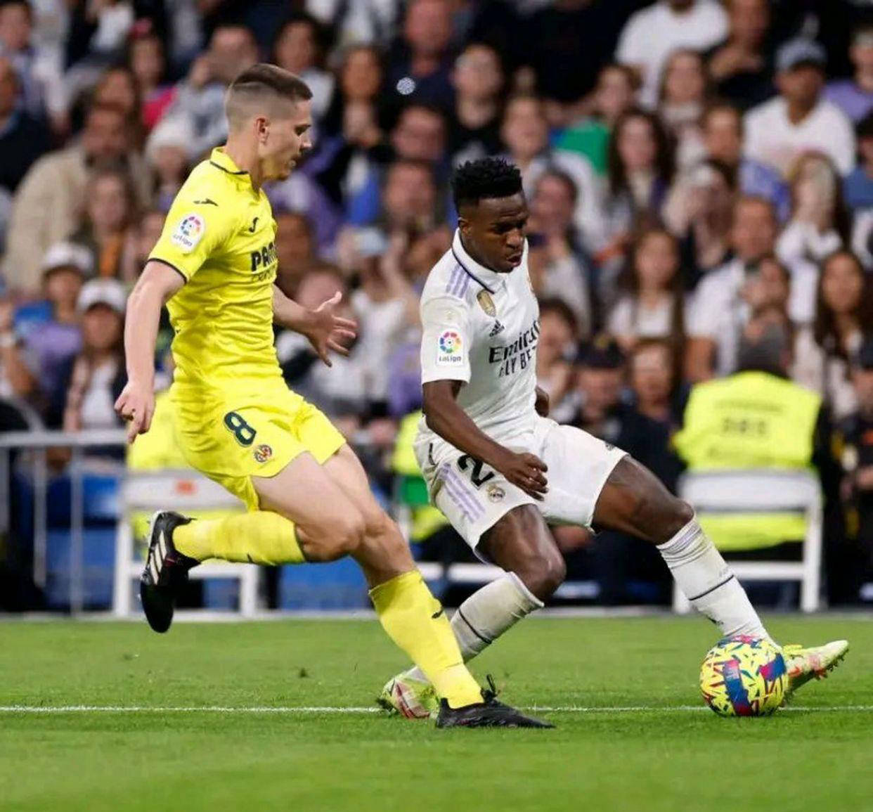  皇马03巴萨的比赛回放 -AYX爱游戏中国